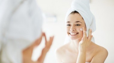 Come esfoliare la pelle del viso: alcuni consigli utili